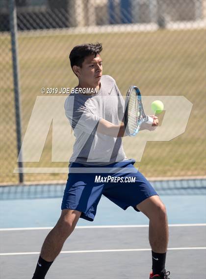 Thumbnail 2 in Golden Valley vs. East Bakersfield (Lynch Cup) photogallery.