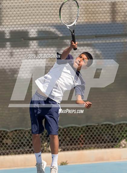 Thumbnail 1 in Golden Valley vs. East Bakersfield (Lynch Cup) photogallery.
