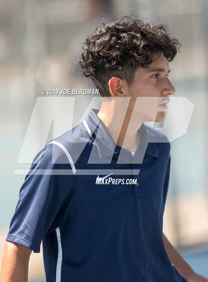 Thumbnail 2 in Golden Valley vs. East Bakersfield (Lynch Cup) photogallery.