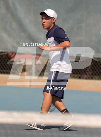 Thumbnail 1 in Golden Valley vs. East Bakersfield (Lynch Cup) photogallery.