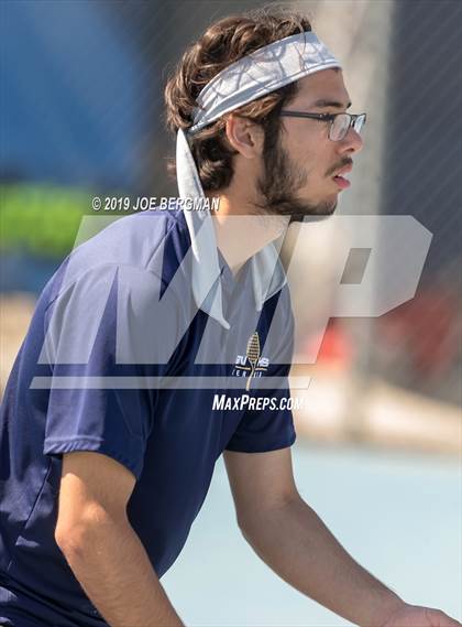Thumbnail 3 in Golden Valley vs. East Bakersfield (Lynch Cup) photogallery.