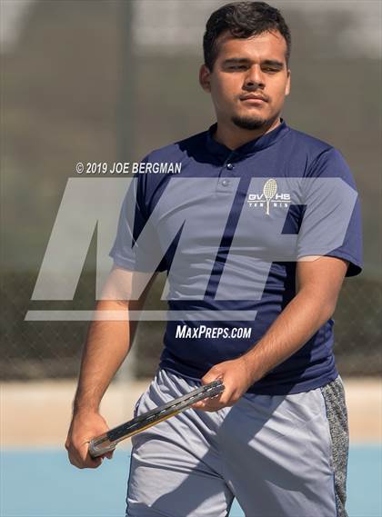 Thumbnail 2 in Golden Valley vs. East Bakersfield (Lynch Cup) photogallery.