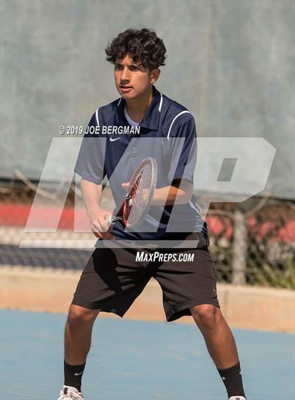 Thumbnail 1 in Golden Valley vs. East Bakersfield (Lynch Cup) photogallery.
