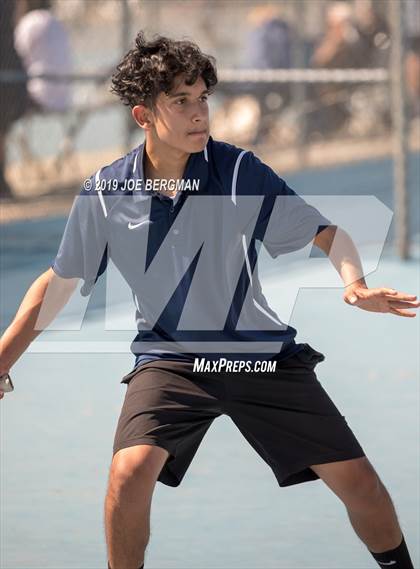 Thumbnail 1 in Golden Valley vs. East Bakersfield (Lynch Cup) photogallery.