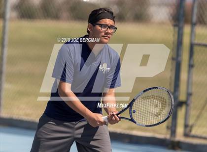Thumbnail 3 in Golden Valley vs. East Bakersfield (Lynch Cup) photogallery.