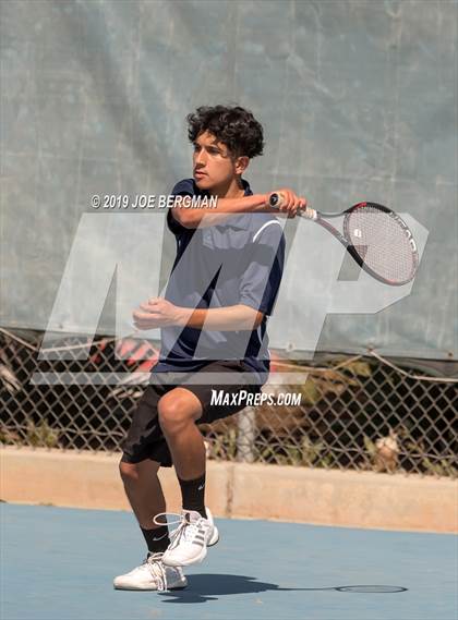 Thumbnail 2 in Golden Valley vs. East Bakersfield (Lynch Cup) photogallery.