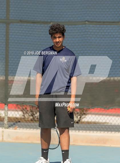 Thumbnail 3 in Golden Valley vs. East Bakersfield (Lynch Cup) photogallery.