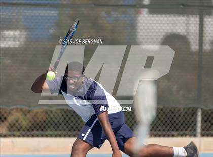 Thumbnail 2 in Golden Valley vs. East Bakersfield (Lynch Cup) photogallery.