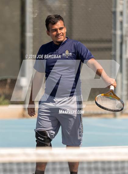 Thumbnail 3 in Golden Valley vs. East Bakersfield (Lynch Cup) photogallery.
