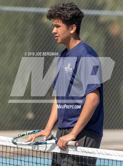 Thumbnail 2 in Golden Valley vs. East Bakersfield (Lynch Cup) photogallery.