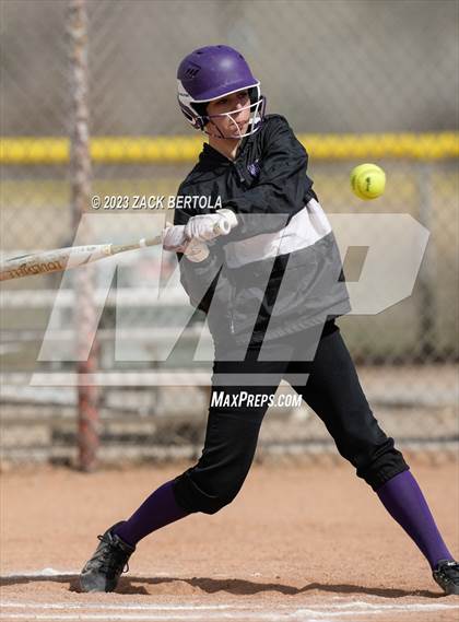 Thumbnail 3 in Wayne @ Duchesne photogallery.