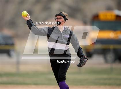 Thumbnail 1 in Wayne @ Duchesne photogallery.