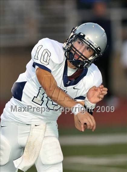 Thumbnail 1 in Allen @ Nimitz (Texas 5A D2 Region I Bi-District Playoffs) photogallery.
