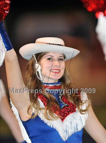 Thumbnail 3 in Allen @ Nimitz (Texas 5A D2 Region I Bi-District Playoffs) photogallery.