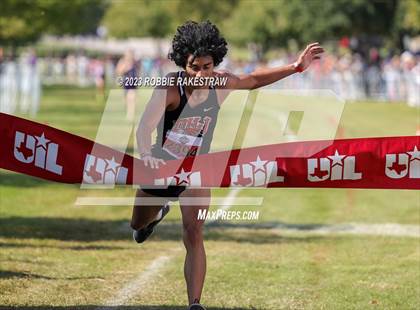 Thumbnail 2 in UIL Cross Country 4A Finals (5K) photogallery.