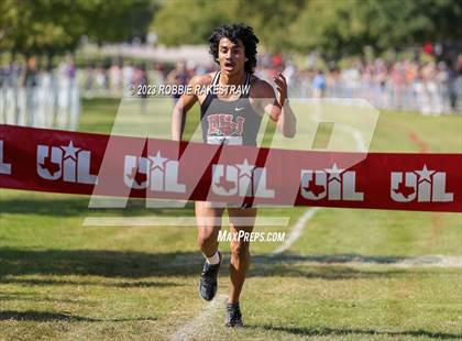 Thumbnail 2 in UIL Cross Country 4A Finals (5K) photogallery.