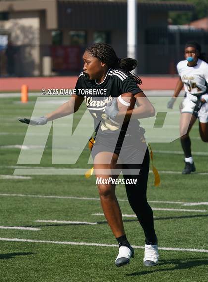 Thumbnail 3 in Adelanto vs Bishop Alemany (CIF SS Division 6 Championship) photogallery.