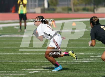 Thumbnail 3 in Adelanto vs Bishop Alemany (CIF SS Division 6 Championship) photogallery.