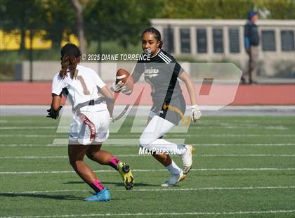 Thumbnail 3 in Adelanto vs Bishop Alemany (CIF SS Division 6 Championship) photogallery.