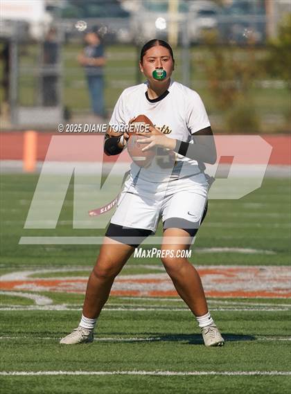 Thumbnail 3 in Adelanto vs Bishop Alemany (CIF SS Division 6 Championship) photogallery.