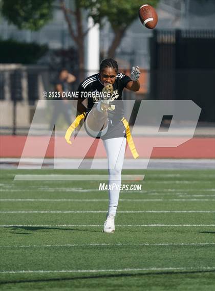 Thumbnail 1 in Adelanto vs Bishop Alemany (CIF SS Division 6 Championship) photogallery.