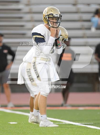 Thumbnail 1 in Desert Vista @ Corona del Sol photogallery.