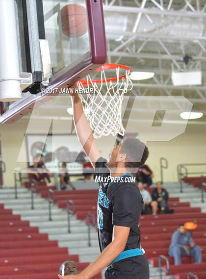 Thumbnail 2 in Sheldon vs Trinity International (Rancho Mirage Holiday Invitational) photogallery.