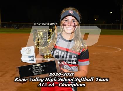 Thumbnail 3 in River Valley vs Benson (AIA 2A Final - Awards) photogallery.