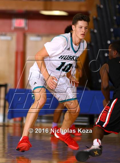 Thumbnail 3 in Westchester vs. Sheldon (Tarkanian Classic) photogallery.