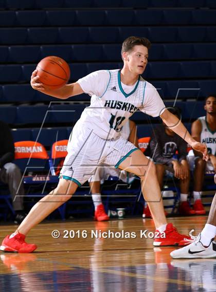 Thumbnail 1 in Westchester vs. Sheldon (Tarkanian Classic) photogallery.