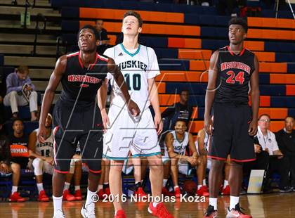 Thumbnail 1 in Westchester vs. Sheldon (Tarkanian Classic) photogallery.