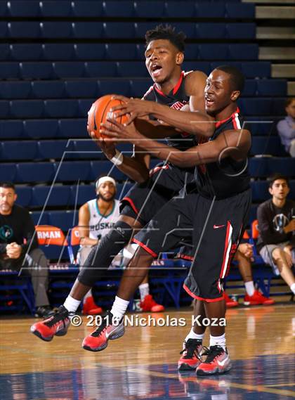 Thumbnail 2 in Westchester vs. Sheldon (Tarkanian Classic) photogallery.