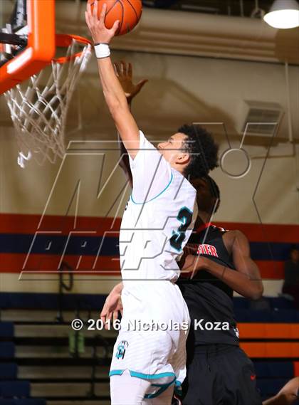 Thumbnail 2 in Westchester vs. Sheldon (Tarkanian Classic) photogallery.