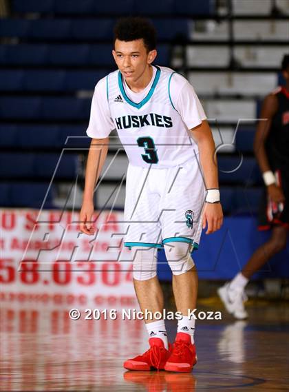 Thumbnail 1 in Westchester vs. Sheldon (Tarkanian Classic) photogallery.