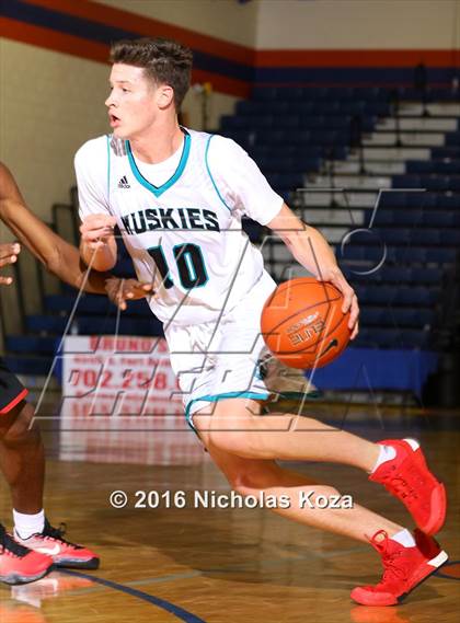 Thumbnail 3 in Westchester vs. Sheldon (Tarkanian Classic) photogallery.