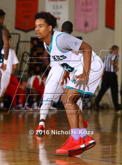 Thumbnail 3 in Westchester vs. Sheldon (Tarkanian Classic) photogallery.