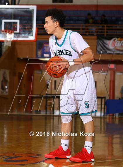 Thumbnail 2 in Westchester vs. Sheldon (Tarkanian Classic) photogallery.