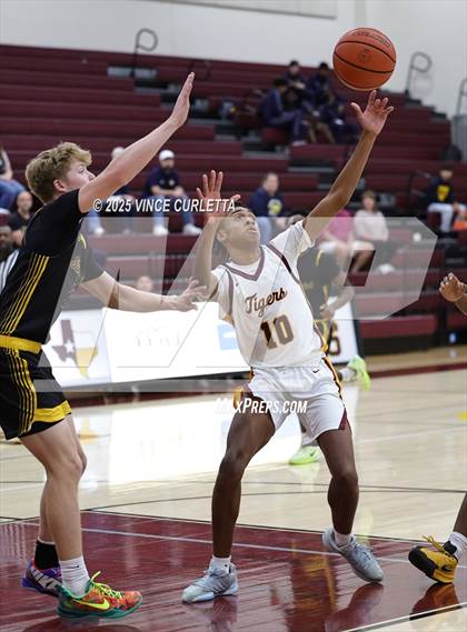 Thumbnail 1 in Stony Point @ Dripping Springs photogallery.