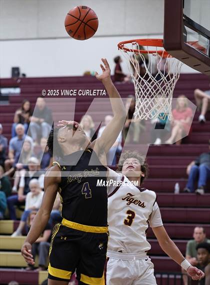 Thumbnail 2 in Stony Point @ Dripping Springs photogallery.