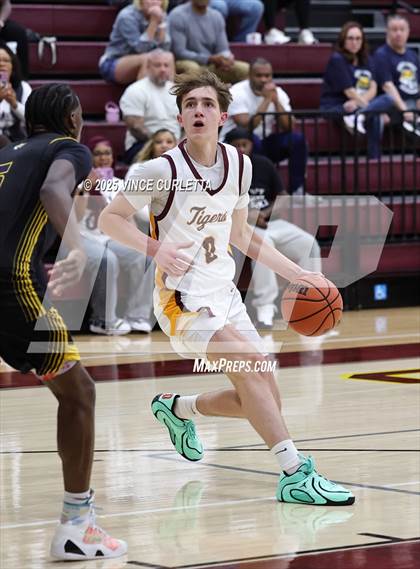 Thumbnail 2 in Stony Point @ Dripping Springs photogallery.