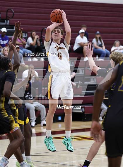 Thumbnail 2 in Stony Point @ Dripping Springs photogallery.