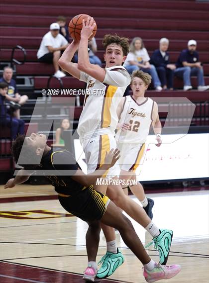 Thumbnail 1 in Stony Point @ Dripping Springs photogallery.