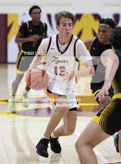 Thumbnail 2 in Stony Point @ Dripping Springs photogallery.