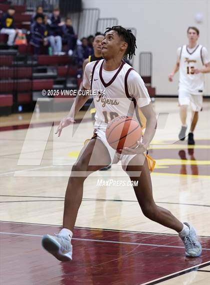 Thumbnail 3 in Stony Point @ Dripping Springs photogallery.