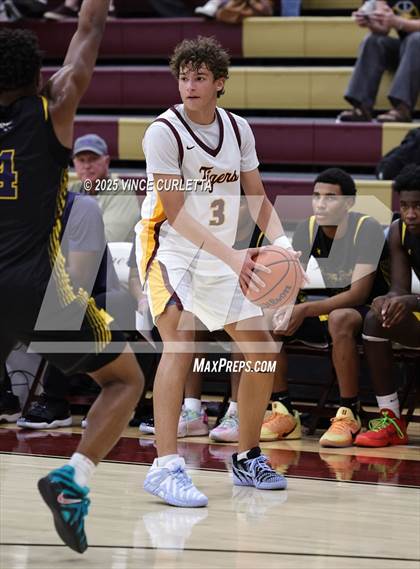 Thumbnail 2 in Stony Point @ Dripping Springs photogallery.