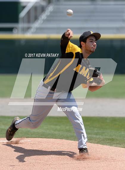 Thumbnail 2 in Staples vs. Amity Regional (CIAC Class LL Final) photogallery.
