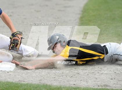 Thumbnail 1 in Staples vs. Amity Regional (CIAC Class LL Final) photogallery.