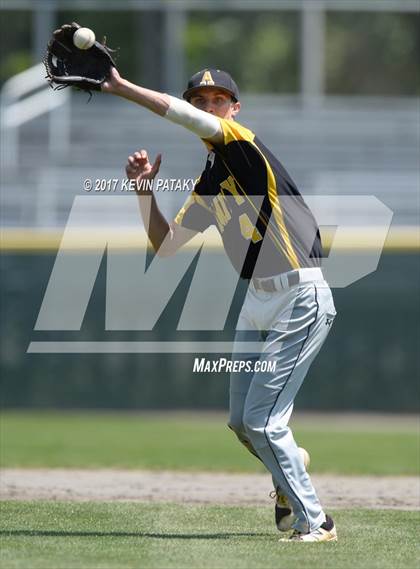 Thumbnail 3 in Staples vs. Amity Regional (CIAC Class LL Final) photogallery.