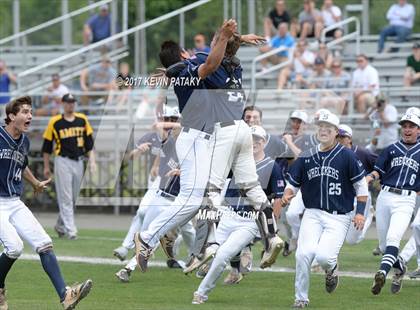 Thumbnail 2 in Staples vs. Amity Regional (CIAC Class LL Final) photogallery.