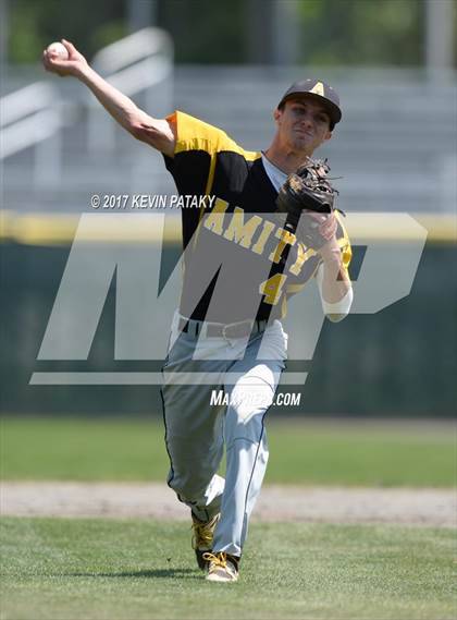 Thumbnail 2 in Staples vs. Amity Regional (CIAC Class LL Final) photogallery.